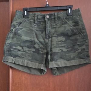 Time and Tru Women's Camo Utility Shorts - Green